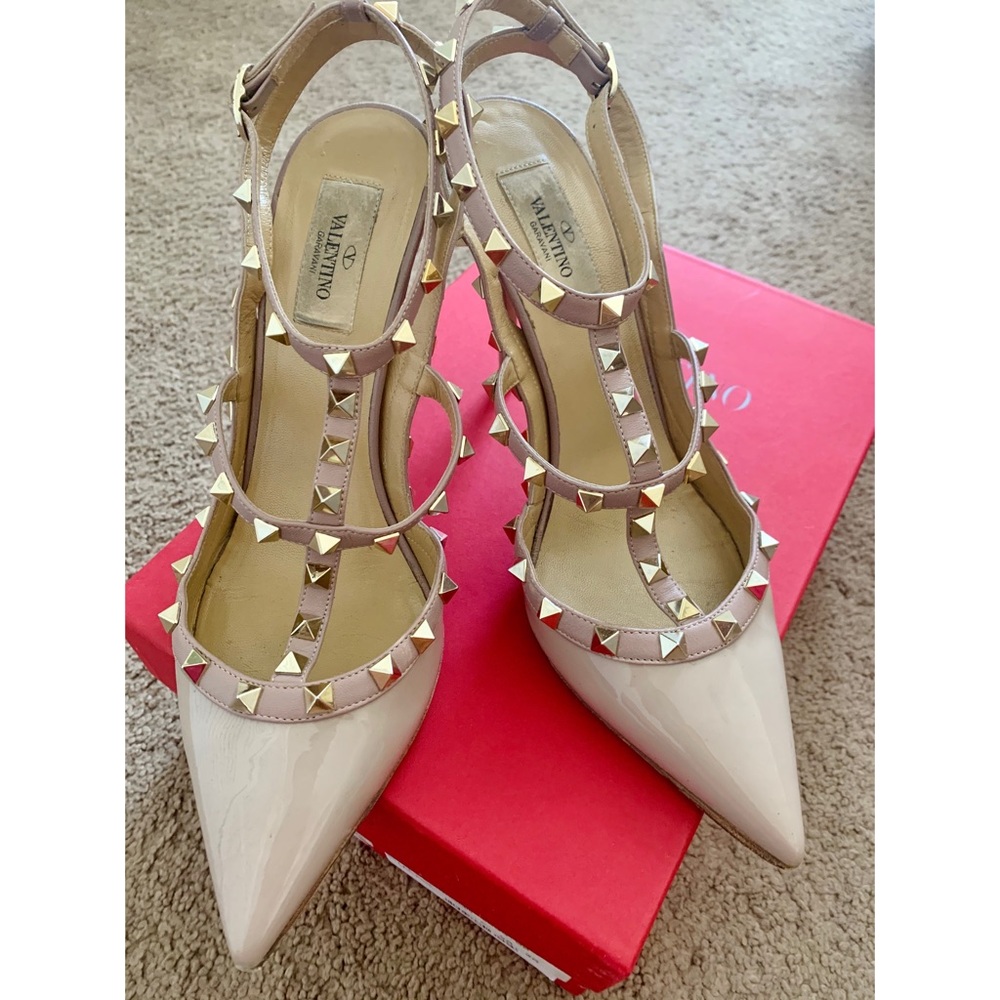 ✨ SOLD ✨Valentino Rockstuds w/Box and Dust Bag - Picture 7 of 12
